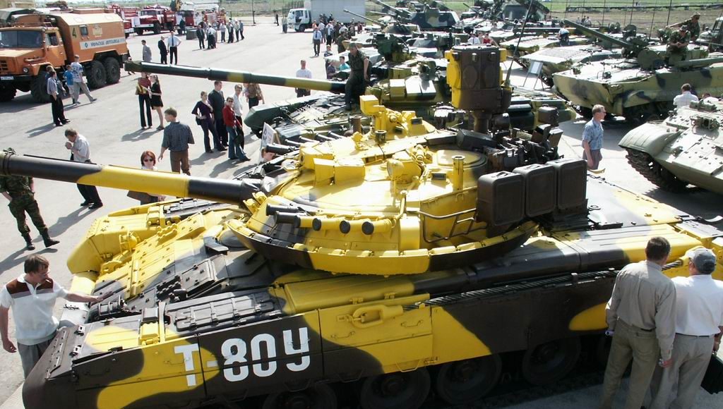 Carroarmato T-80UM1 MBT