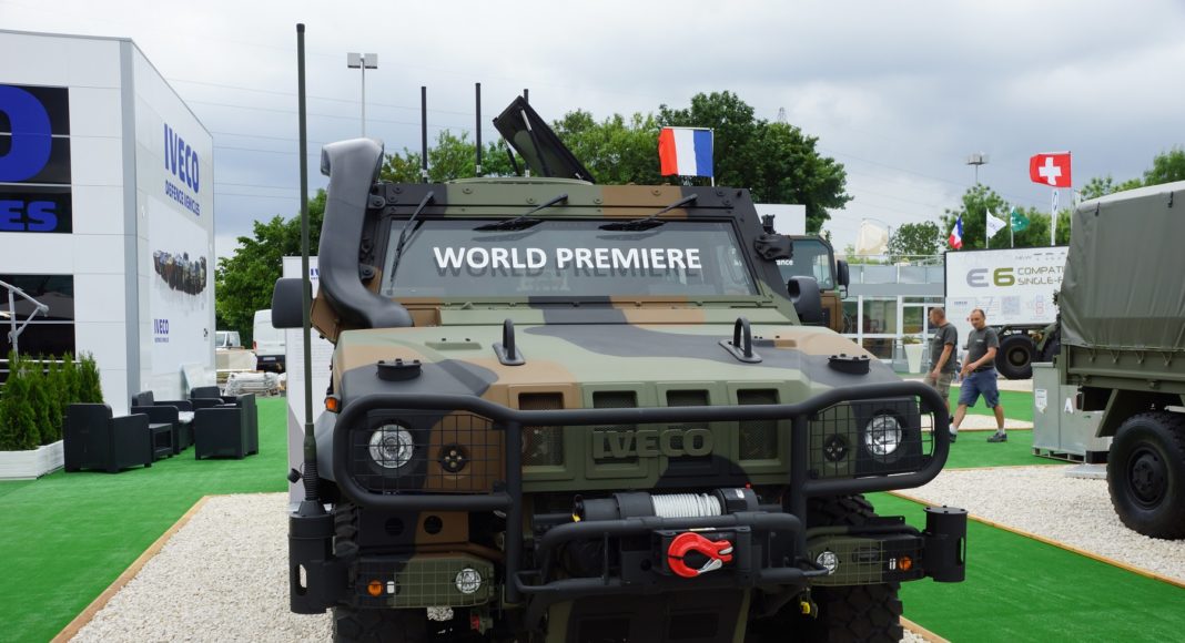 iveco lince lince leonardo fimeccanica exército italiano italiano exército força aérea militar força aérea marinha marinha 4x4